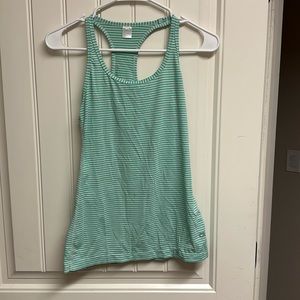 Gap fit racer back tank top